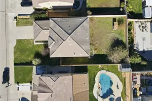 42118 Tropez, Lancaster, CA 93536 - Photo 2