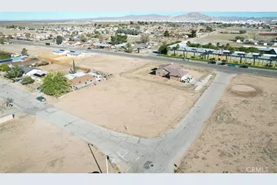 2 Hardy, Adelanto, CA 92301 - Photo 4