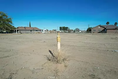 2 Hardy, Adelanto, CA 92301 - Photo 8