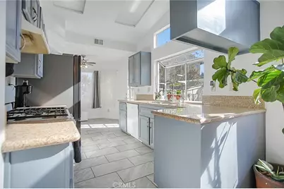 14809 Snake River Court, Victorville, CA 92392 - Photo 6