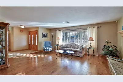 635 W 16th, Upland, CA 91784 - Photo 8