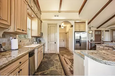 27920 Matterhorn, Lake Arrowhead, CA 92352 - Photo 12