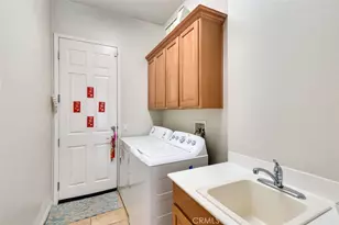 14545 Dalebrook Dr, Eastvale, CA 92880 - Photo 20