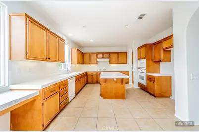 27668 Longmeadow Court, Moreno Valley, CA 92555 - Photo 10