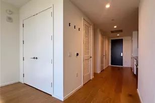 877 Francisco, Los Angeles, CA 90017 - Photo 8