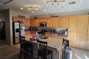 13049 Nelliebell Dr, Victorville, CA 92392 - Photo 8