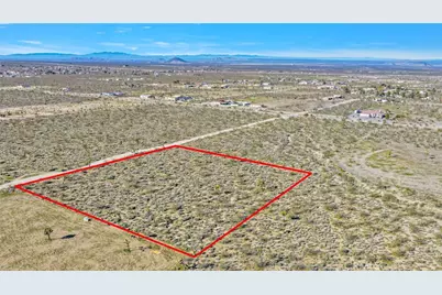 11982 Redwood Road, Pinon Hills, CA 92372 - Photo 8