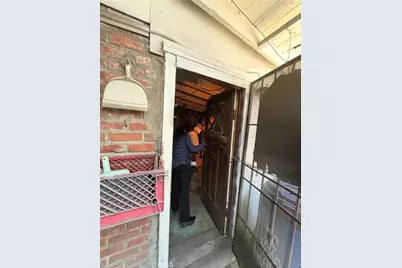 1067 S Rowan, Los Angeles, CA 90023 - Photo 8