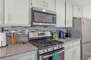 9472 Guava Ave, Hesperia, CA 92345 - Photo 24