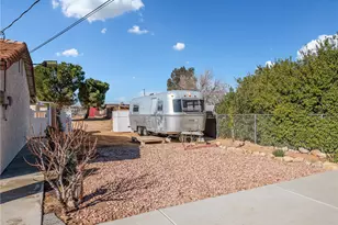 9472 Guava Ave, Hesperia, CA 92345 - Photo 10