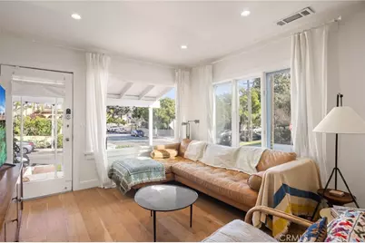 3652 Valleybrink, Los Angeles, CA 90039 - Photo 4