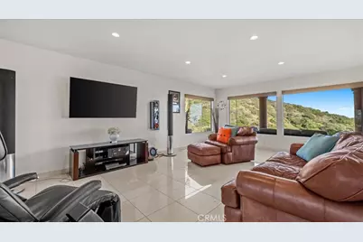 703 Via San Simon, Claremont, CA 91711 - Photo 10