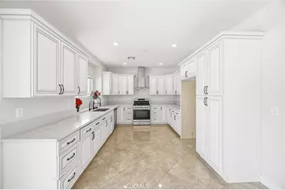 6703 Olive, San Bernardino, CA 92407 - Photo 10