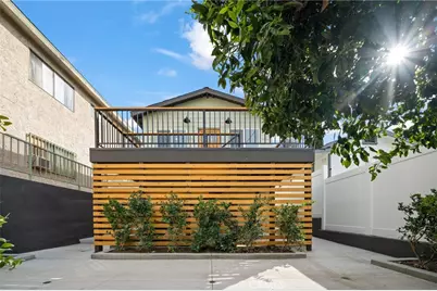 739 W 2nd, San Pedro, CA 90731 - Photo 2