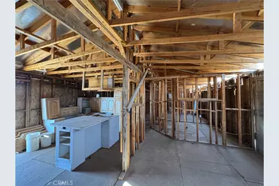 10717 Muscatel, Oak Hills, CA 92344 - Photo 12