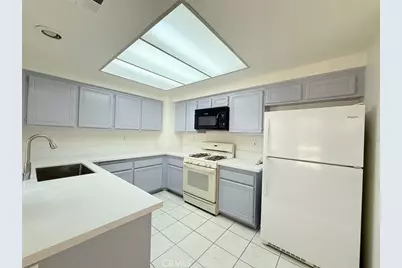 17 Rock Cliff Place, Phillips Ranch, CA 91766 - Photo 16