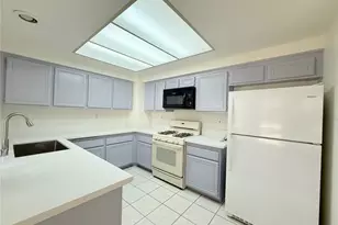 17 Rock Cliff Pl, Phillips Ranch, CA 91766 - Photo 16