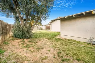 33962 Clark, Yucaipa, CA 92399 - Photo 34