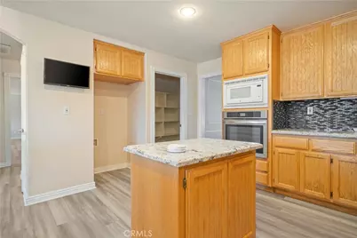 13190 Cromdale, Oak Hills, CA 92344 - Photo 22