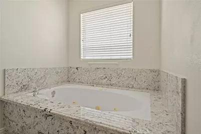 13190 Cromdale, Oak Hills, CA 92344 - Photo 32