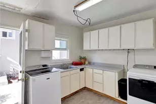 517 W I, Ontario, CA 91762 - Photo 44