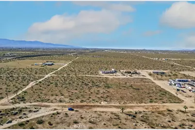 12350 Pueblo Trail, Victorville, CA 92392 - Photo 8