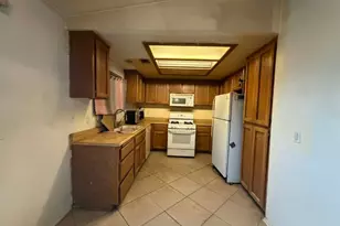 16085 Village, Victorville, CA 92394 - Photo 2