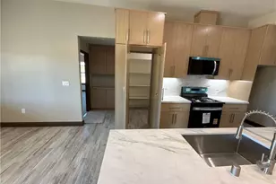 10466 10th Ave, Hesperia, CA 92345 - Photo 8