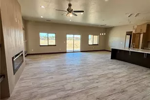 10466 10th Ave, Hesperia, CA 92345 - Photo 4