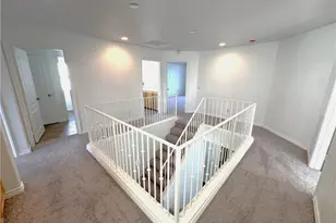 8240 Chamberlain Ln, Reseda, CA 91335 - Photo 14