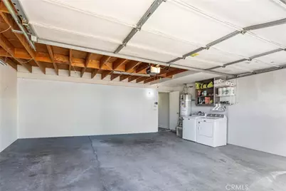 16465 Green Tree, Victorville, CA 92395 - Photo 2