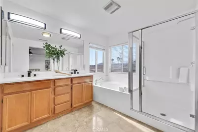 8424 Hoover Court, Oak Hills, CA 92344 - Photo 26