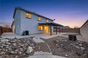 8424 Hoover Ct, Oak Hills, CA 92344 - Photo 2