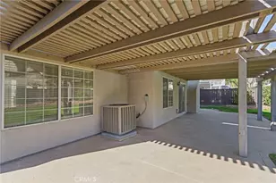 9586 Shadow Springs Dr, Moreno Valley, CA 92557 - Photo 34