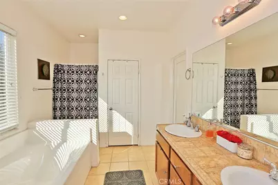 1528 Las Palmas, Pomona, CA 91766 - Photo 16