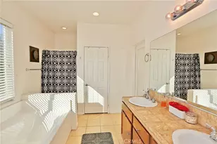 1528 Calle Las Palmas, Pomona, CA 91766 - Photo 16