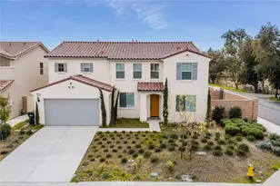32813 Oakland, Winchester, CA 92596 - Photo 2