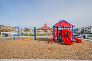 32813 Oakland, Winchester, CA 92596 - Photo 46