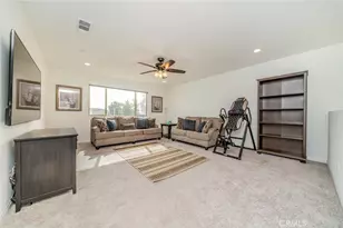 32813 Oakland, Winchester, CA 92596 - Photo 22