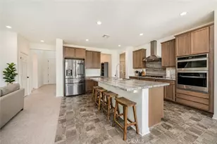 32813 Oakland, Winchester, CA 92596 - Photo 1