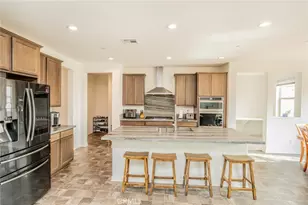 32813 Oakland, Winchester, CA 92596 - Photo 12