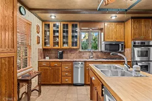472 W 10th St, Claremont, CA 91711 - Photo 26