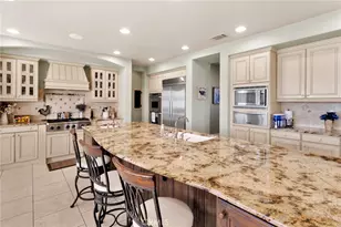 11885 Lamplighter, Oak Hills, CA 92344 - Photo 6