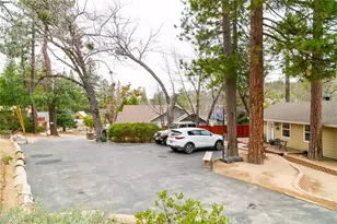 33303 Lakeview Dr, Arrowbear, CA 92382 - Photo 22