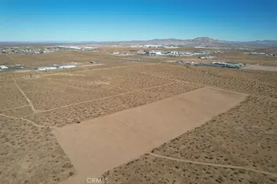 7 Jonathan St, Adelanto, CA 92301 - Photo 8