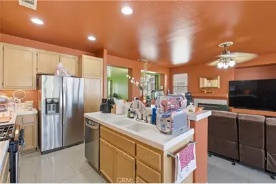 15817 Desert Pass, Adelanto, CA 92301 - Photo 14