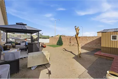 15817 Desert Pass, Adelanto, CA 92301 - Photo 28