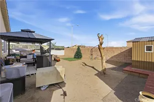 15817 Desert Pass, Adelanto, CA 92301 - Photo 28