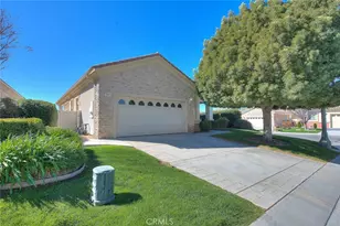 883 Eastlake Rd, Beaumont, CA 92223 - Photo 2