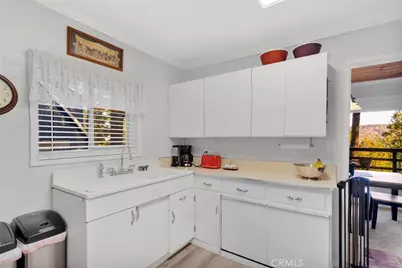 993 Mercury Way, Crestline, CA 92325 - Photo 22